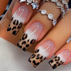 Leopard Print Nail Art
